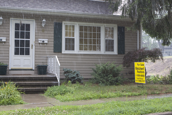 home for sale in Pompton Lakes plume area, July 2008