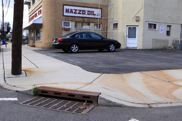Mazzo Oil, Garfield NJ - storm drain smelled strongly of petroleum hydrocarbons
