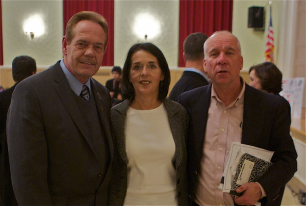 Ed Meakem (L), Lois Gibbs (C), Bill Wolfe (R)