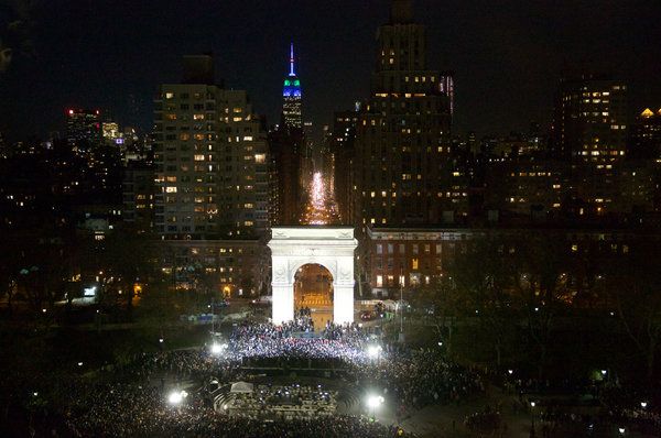 Sanders campaign aides said that about 27,000 people attended Wednesday night’s rally in Washington Square Park. Credit Benjamin Norman for The New York Times (4/14/16)